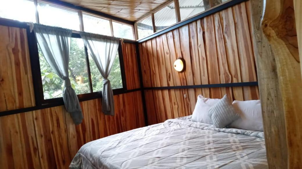 El Gato Rojas Surf Hostel Playa Santa Teresa  Екстериор снимка