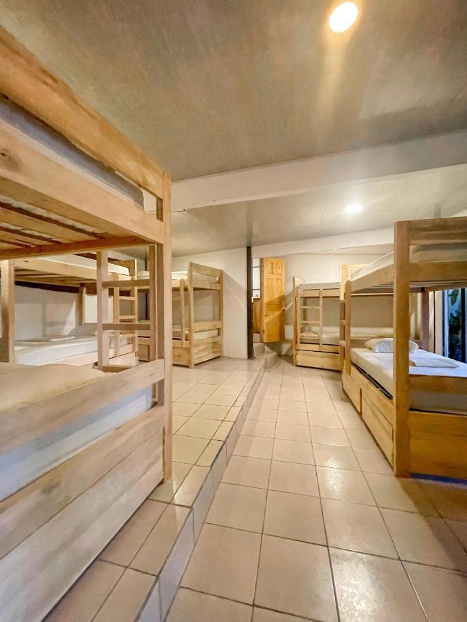 El Gato Rojas Surf Hostel Playa Santa Teresa  Екстериор снимка