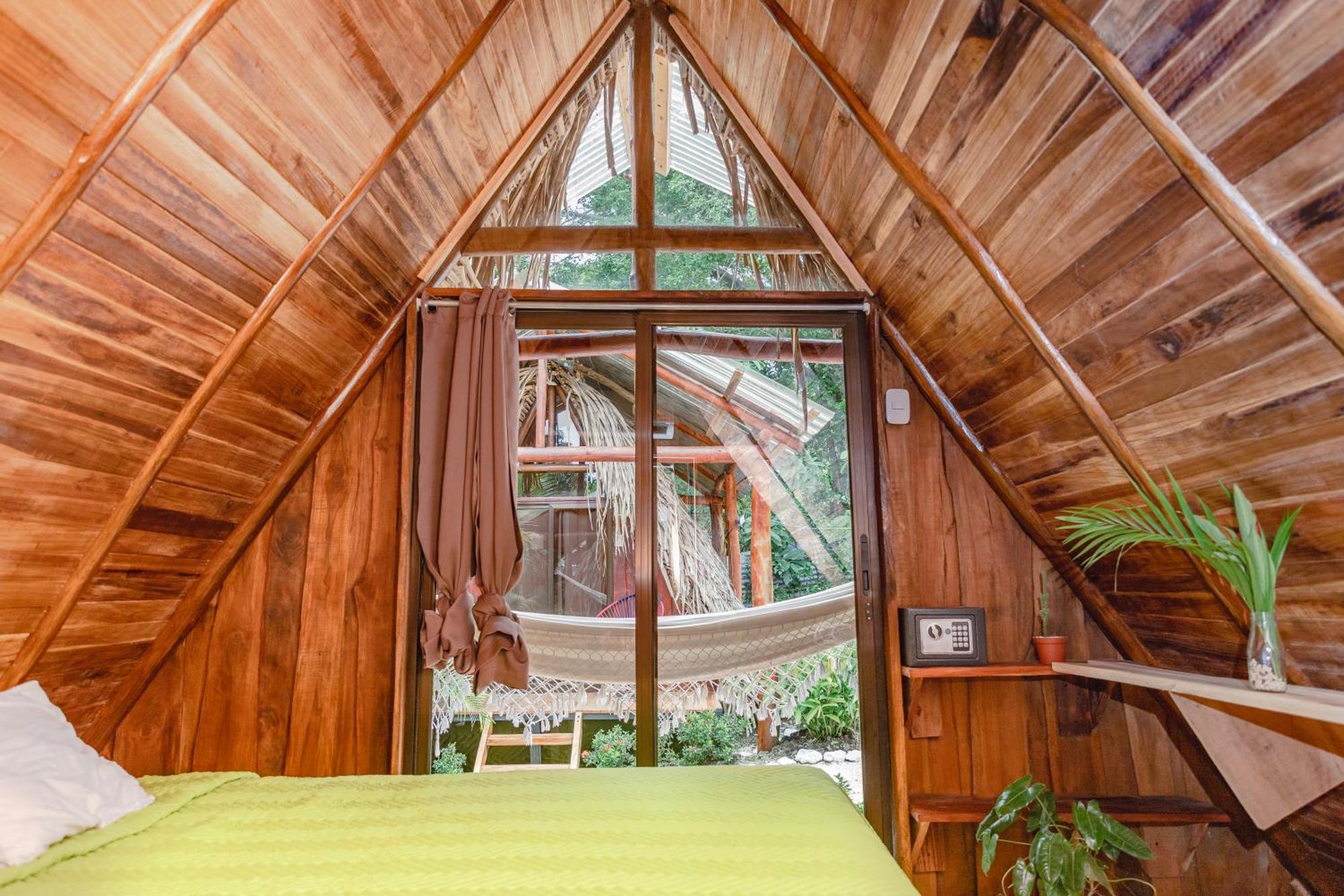 El Gato Rojas Surf Hostel Playa Santa Teresa  Екстериор снимка