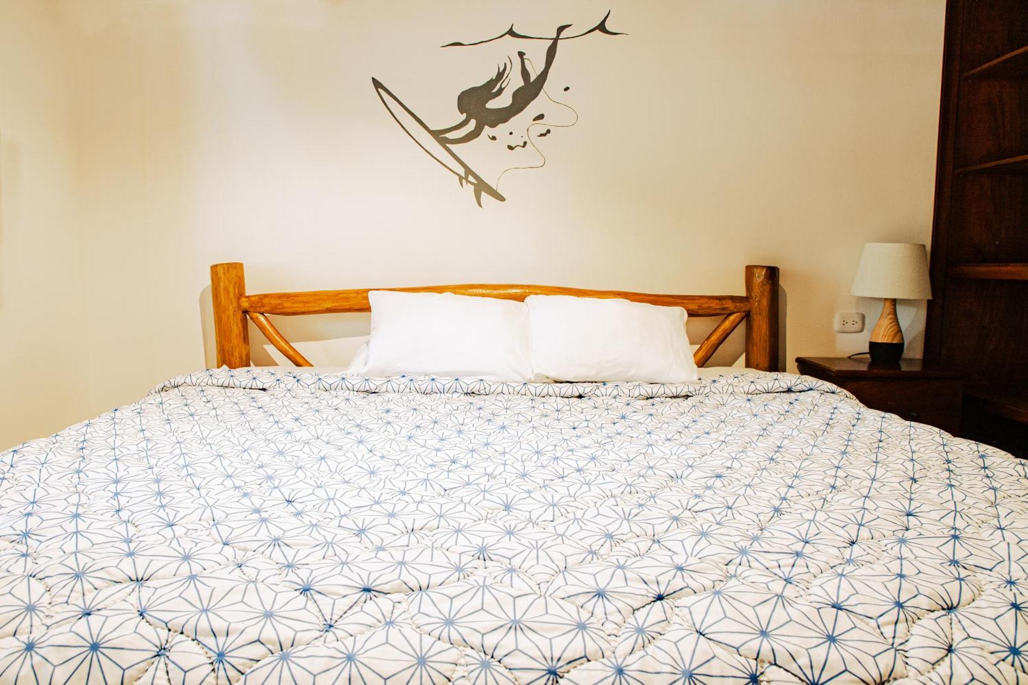 El Gato Rojas Surf Hostel Playa Santa Teresa  Екстериор снимка