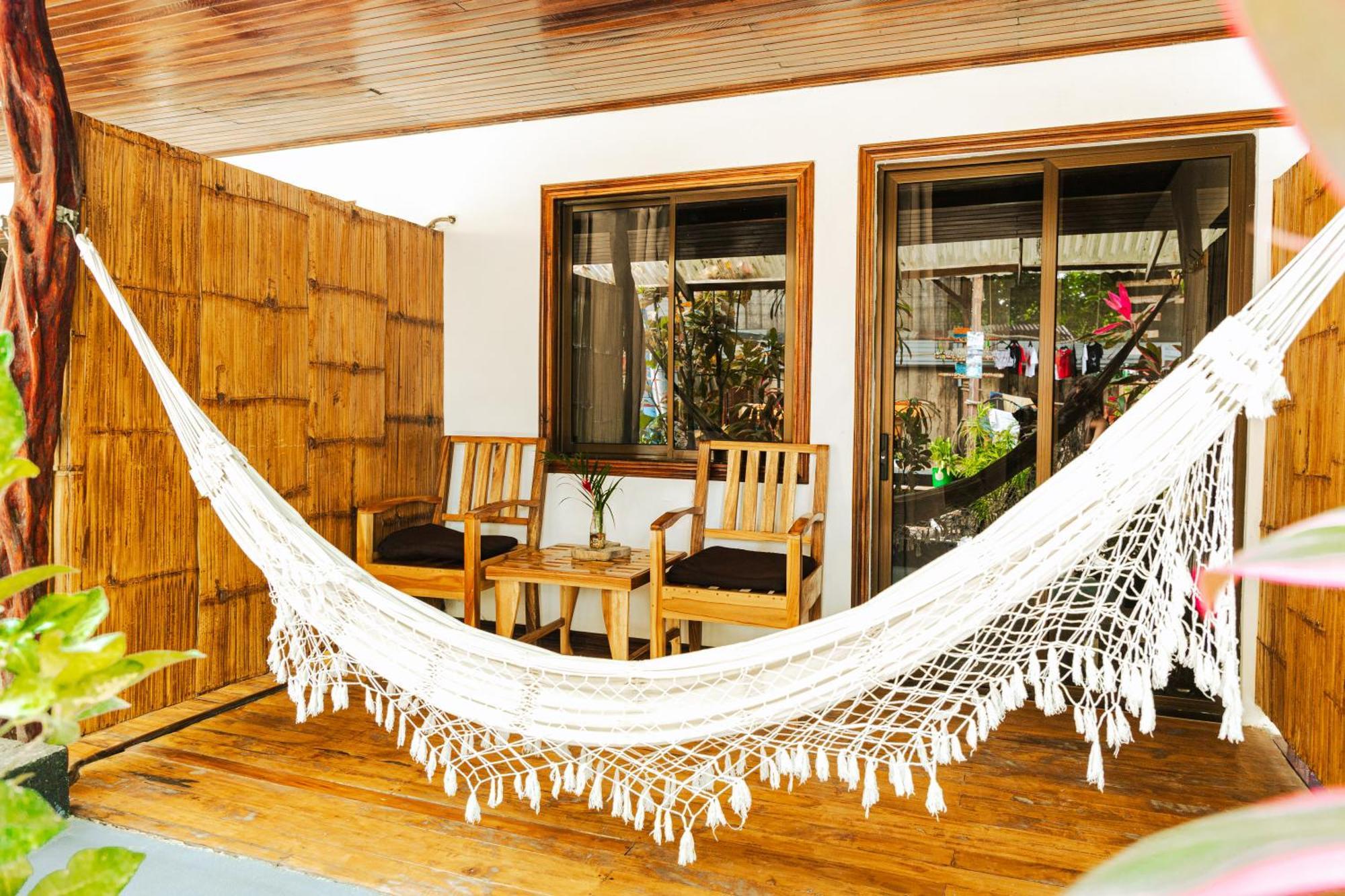 El Gato Rojas Surf Hostel Playa Santa Teresa  Екстериор снимка